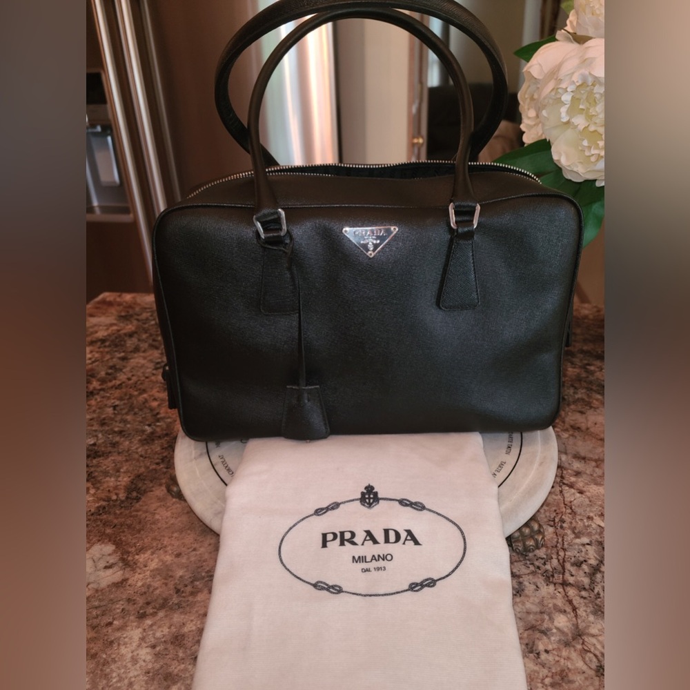 NEW Vintage PRADA Saffiano Leather Bauletto Satchel W/Padlock~Black ~Authentic